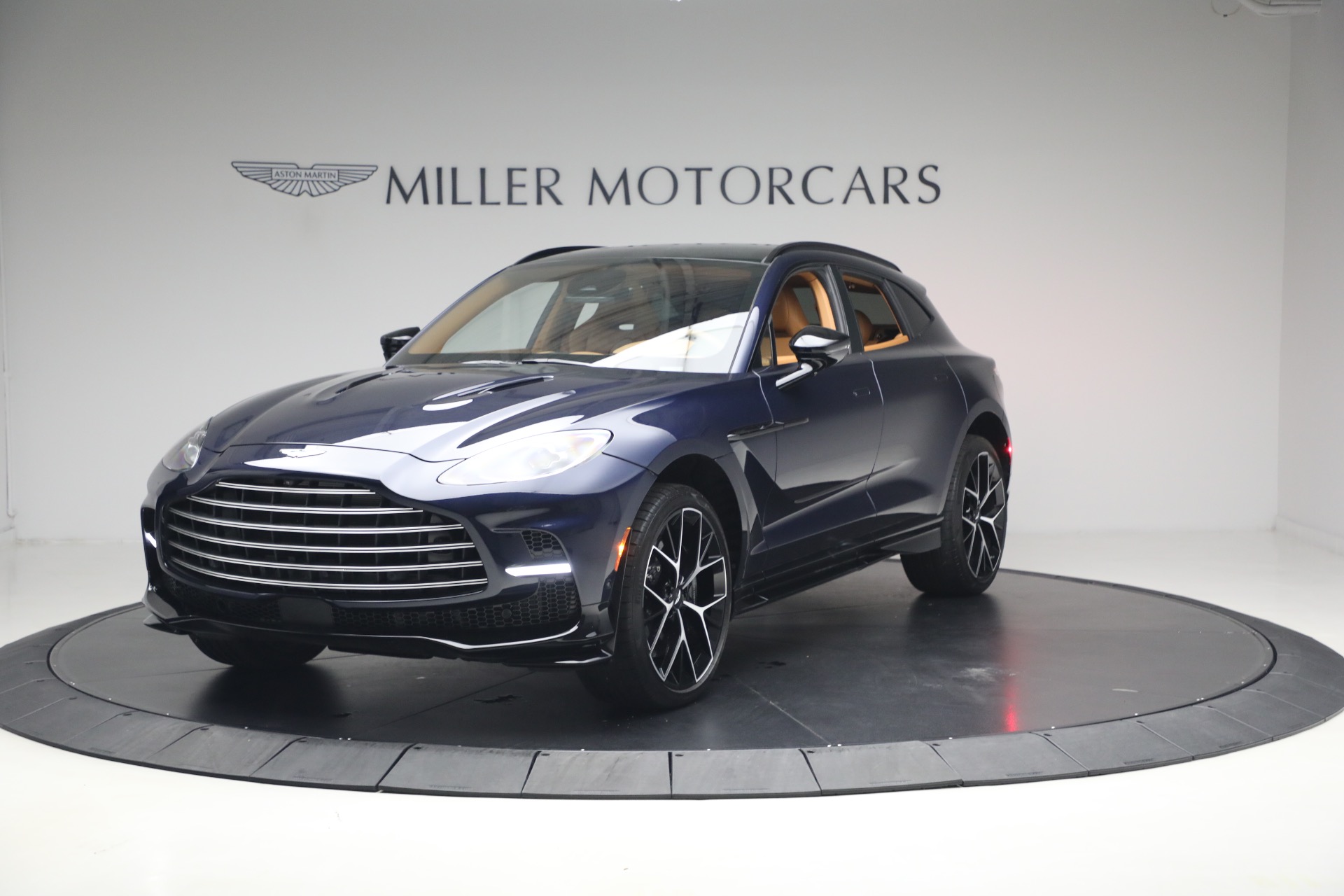 Used 2026 Aston Martin DBX 707 for sale $259,900 at Pagani of Greenwich in Greenwich CT 06830 1