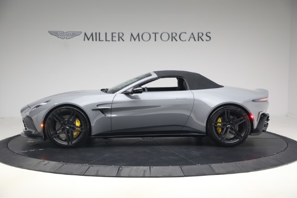 New 2026 Aston Martin Vantage Roadster for sale $263,400 at Pagani of Greenwich in Greenwich CT 06830 15