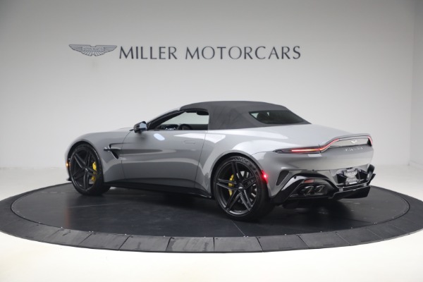 New 2026 Aston Martin Vantage Roadster for sale $263,400 at Pagani of Greenwich in Greenwich CT 06830 16