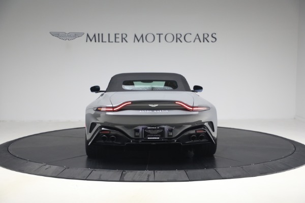 New 2026 Aston Martin Vantage Roadster for sale $263,400 at Pagani of Greenwich in Greenwich CT 06830 18