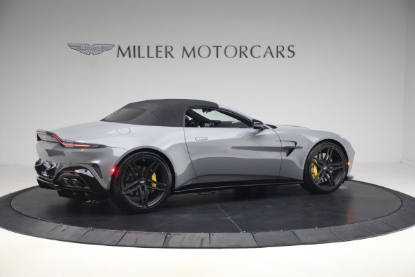 New 2026 Aston Martin Vantage Roadster for sale $263,400 at Pagani of Greenwich in Greenwich CT 06830 20