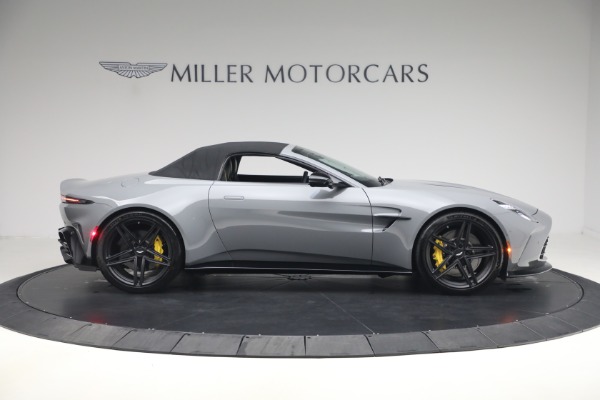 New 2026 Aston Martin Vantage Roadster for sale $263,400 at Pagani of Greenwich in Greenwich CT 06830 21