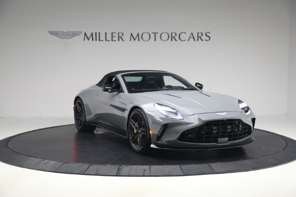 New 2026 Aston Martin Vantage Roadster for sale $263,400 at Pagani of Greenwich in Greenwich CT 06830 23
