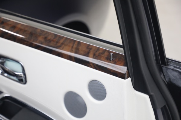 Used 2014 Rolls-Royce Ghost for sale $139,900 at Pagani of Greenwich in Greenwich CT 06830 19