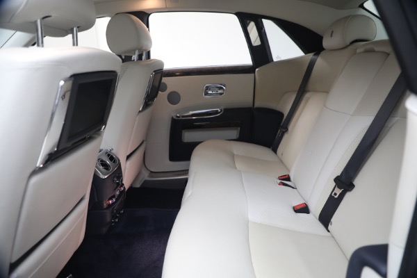 Used 2014 Rolls-Royce Ghost for sale $139,900 at Pagani of Greenwich in Greenwich CT 06830 20