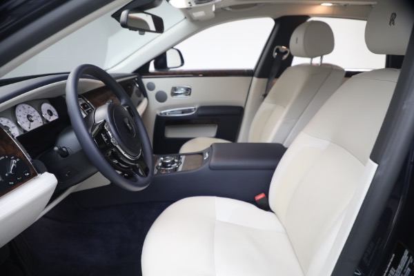 Used 2014 Rolls-Royce Ghost for sale $139,900 at Pagani of Greenwich in Greenwich CT 06830 22