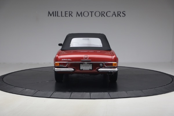 Used 1968 Mercedes-Benz 280SL for sale $229,900 at Pagani of Greenwich in Greenwich CT 06830 27