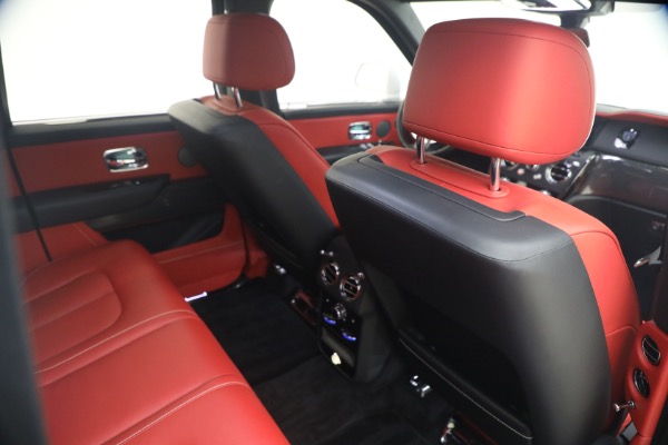Used 2021 Rolls-Royce Black Badge Cullinan for sale $289,900 at Pagani of Greenwich in Greenwich CT 06830 26