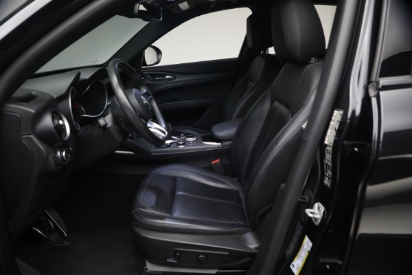 Used 2022 Alfa Romeo Stelvio TI for sale $27,900 at Pagani of Greenwich in Greenwich CT 06830 14