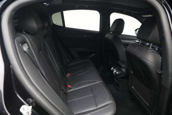 Used 2022 Alfa Romeo Stelvio TI for sale $27,900 at Pagani of Greenwich in Greenwich CT 06830 20