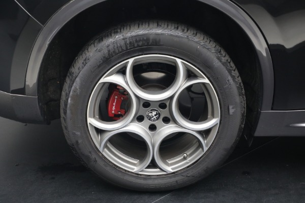 Used 2022 Alfa Romeo Stelvio TI for sale $27,900 at Pagani of Greenwich in Greenwich CT 06830 24