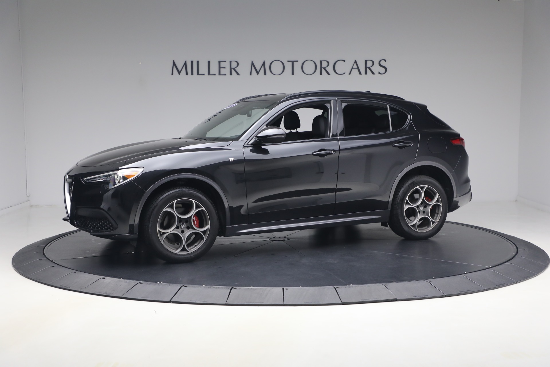 Used 2022 Alfa Romeo Stelvio TI for sale $27,900 at Pagani of Greenwich in Greenwich CT 06830 1