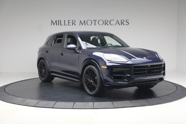 Used 2024 Porsche Cayenne S for sale $79,900 at Pagani of Greenwich in Greenwich CT 06830 11