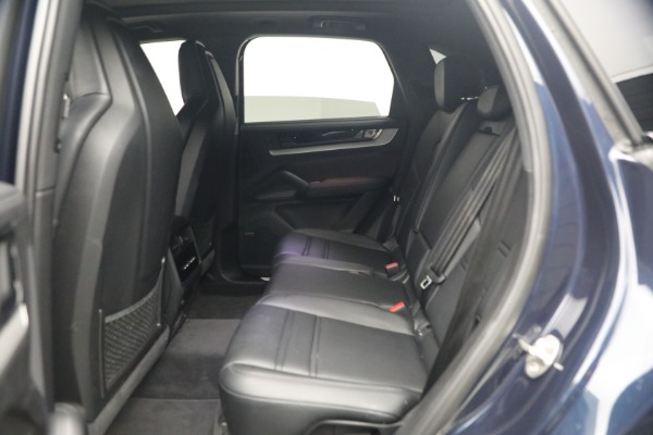 Used 2024 Porsche Cayenne S for sale $79,900 at Pagani of Greenwich in Greenwich CT 06830 15