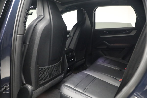Used 2024 Porsche Cayenne S for sale $79,900 at Pagani of Greenwich in Greenwich CT 06830 17