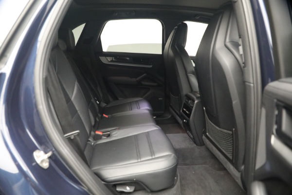 Used 2024 Porsche Cayenne S for sale $79,900 at Pagani of Greenwich in Greenwich CT 06830 21