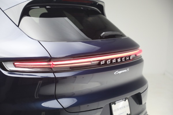 Used 2024 Porsche Cayenne S for sale $79,900 at Pagani of Greenwich in Greenwich CT 06830 26