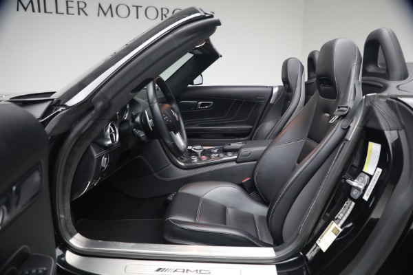 Used 2012 Mercedes-Benz SLS AMG for sale $139,900 at Pagani of Greenwich in Greenwich CT 06830 13