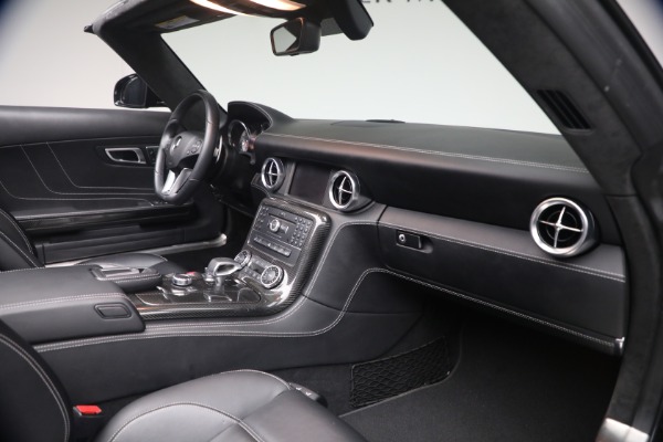 Used 2012 Mercedes-Benz SLS AMG for sale $139,900 at Pagani of Greenwich in Greenwich CT 06830 18