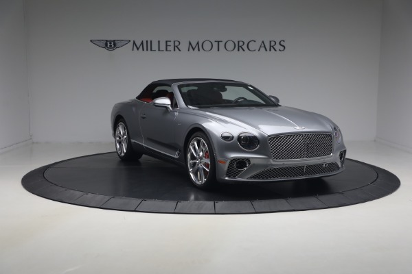 Used 2022 Bentley Continental GTC V8 for sale $219,900 at Pagani of Greenwich in Greenwich CT 06830 24
