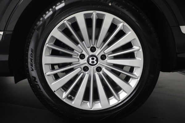 New 2026 Bentley Bentayga V8 for sale $244,330 at Pagani of Greenwich in Greenwich CT 06830 15