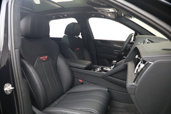 New 2026 Bentley Bentayga V8 for sale $244,330 at Pagani of Greenwich in Greenwich CT 06830 28