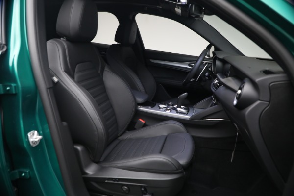 New 2026 Alfa Romeo Stelvio Veloce for sale $60,715 at Pagani of Greenwich in Greenwich CT 06830 13