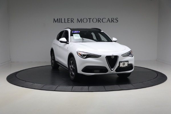 Used 2023 Alfa Romeo Stelvio Ti for sale $32,900 at Pagani of Greenwich in Greenwich CT 06830 11