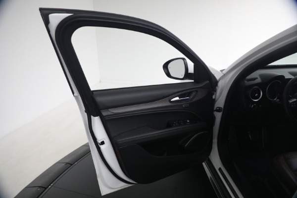 Used 2023 Alfa Romeo Stelvio Ti for sale $32,900 at Pagani of Greenwich in Greenwich CT 06830 22
