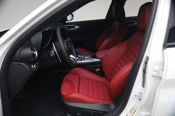 New 2026 Alfa Romeo Giulia Veloce for sale $55,870 at Pagani of Greenwich in Greenwich CT 06830 14