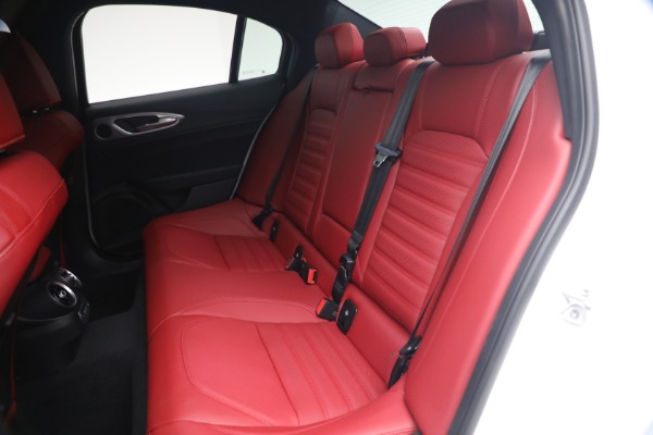 New 2026 Alfa Romeo Giulia Veloce for sale $55,870 at Pagani of Greenwich in Greenwich CT 06830 19