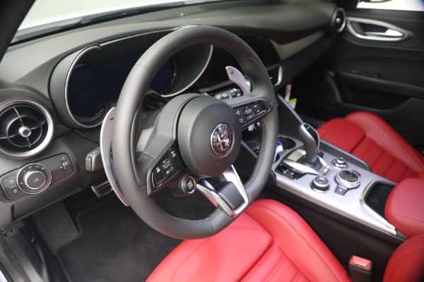 New 2026 Alfa Romeo Giulia Veloce for sale $55,870 at Pagani of Greenwich in Greenwich CT 06830 23