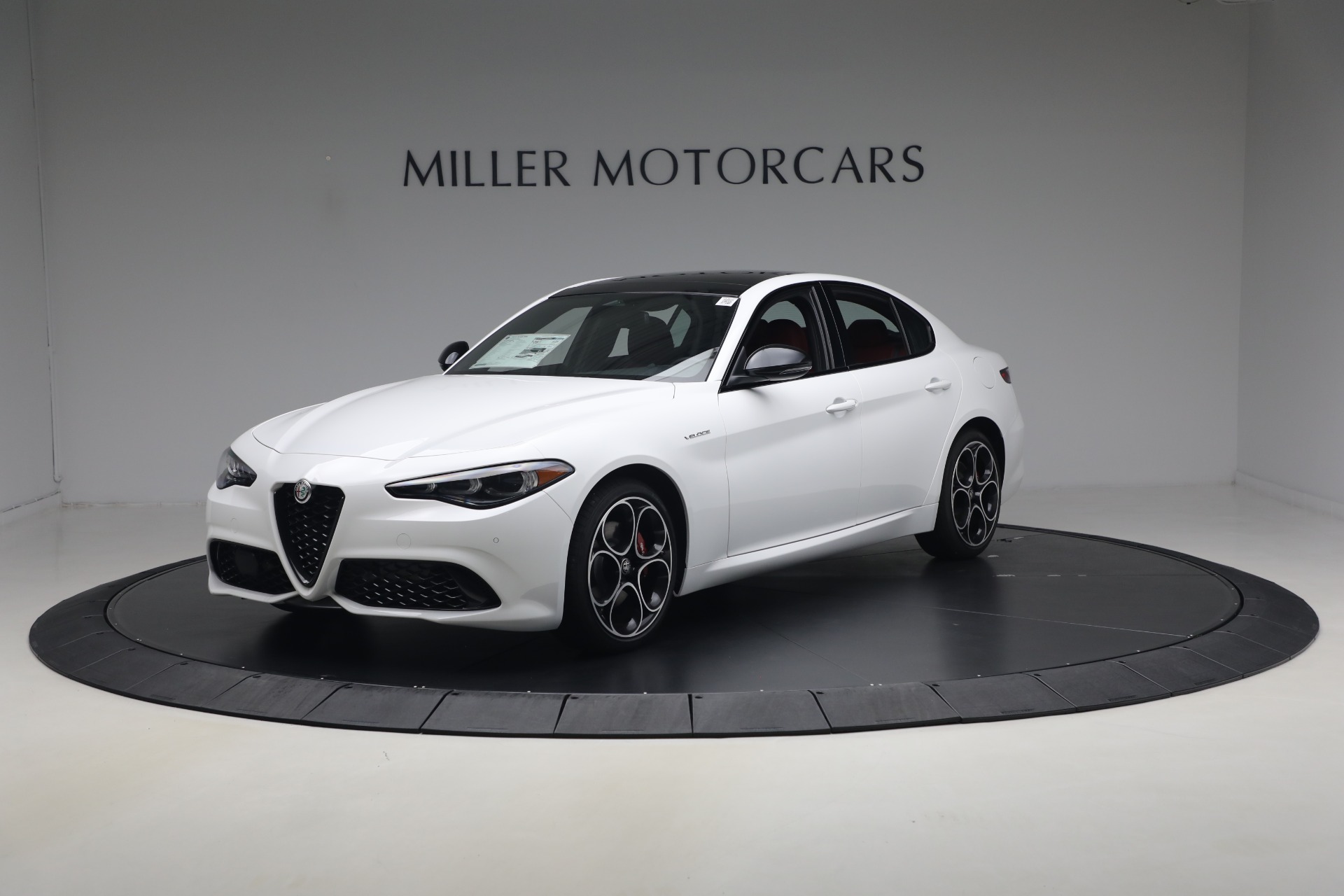 New 2026 Alfa Romeo Giulia Veloce for sale $55,870 at Pagani of Greenwich in Greenwich CT 06830 1