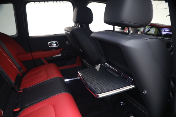 New 2027 Rolls-Royce Black Badge Cullinan for sale $569,350 at Pagani of Greenwich in Greenwich CT 06830 21