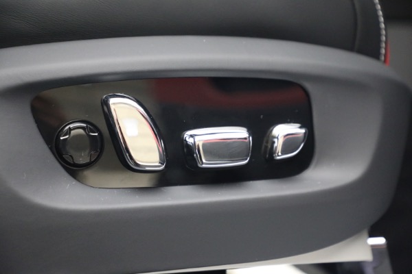 New 2027 Rolls-Royce Black Badge Cullinan for sale $569,350 at Pagani of Greenwich in Greenwich CT 06830 28