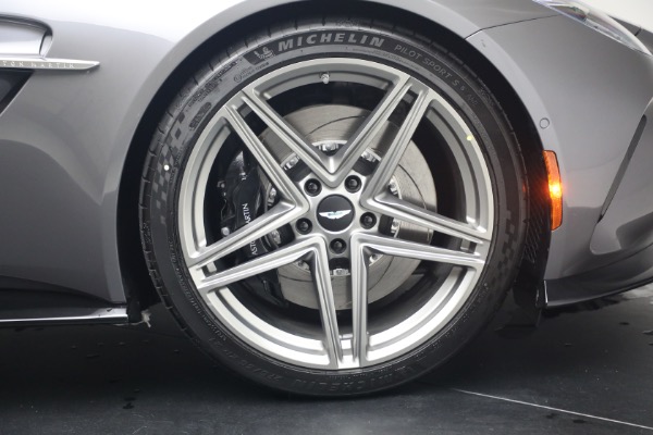 New 2026 Aston Martin Vantage S Roadster for sale $277,680 at Pagani of Greenwich in Greenwich CT 06830 27