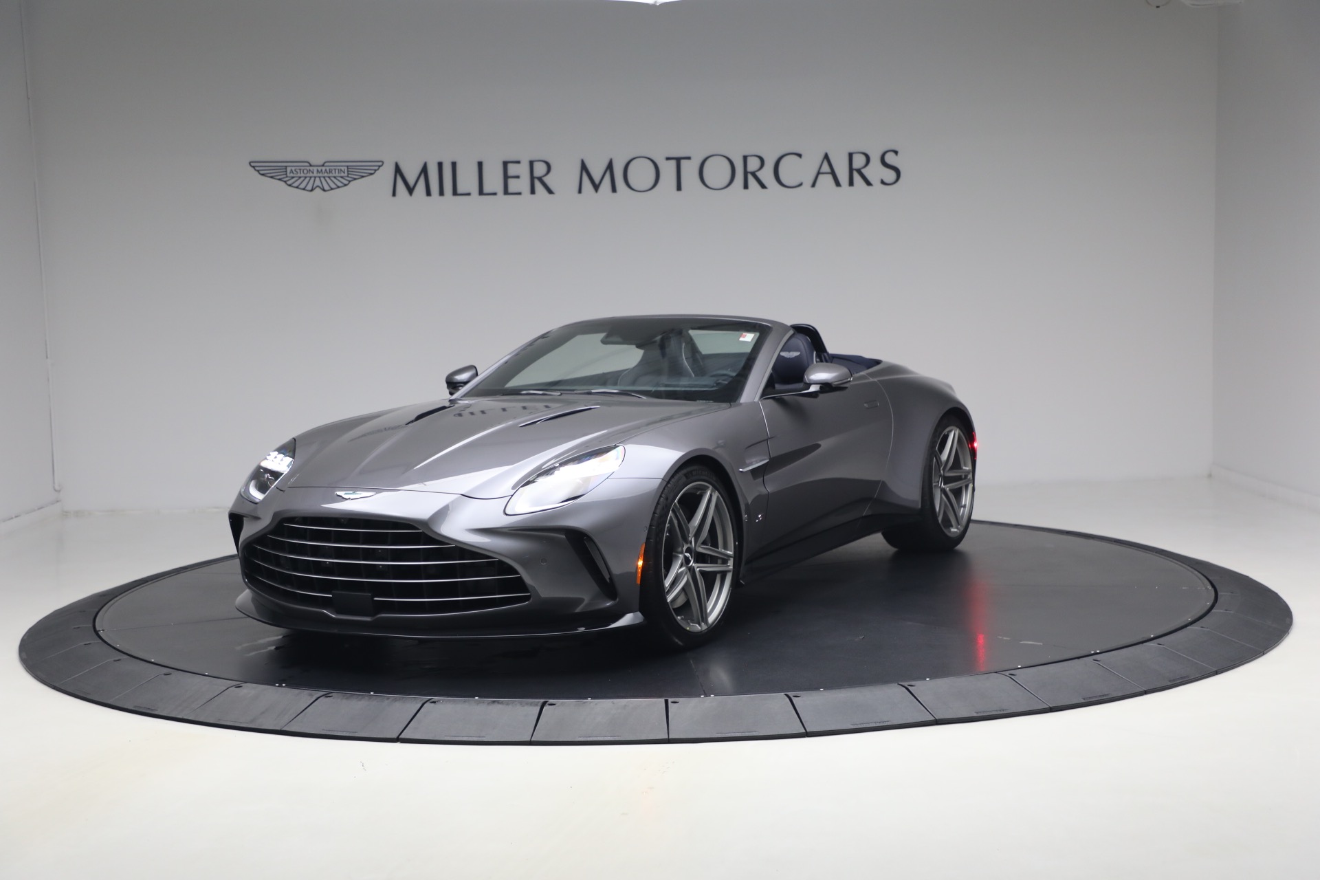 New 2026 Aston Martin Vantage S Roadster for sale $277,680 at Pagani of Greenwich in Greenwich CT 06830 1