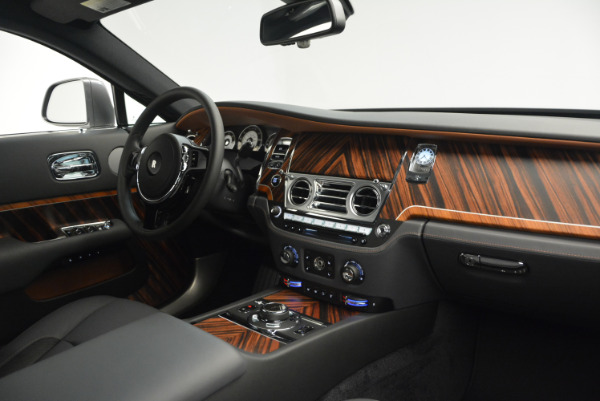 Used 2015 Rolls-Royce Wraith for sale Sold at Pagani of Greenwich in Greenwich CT 06830 27