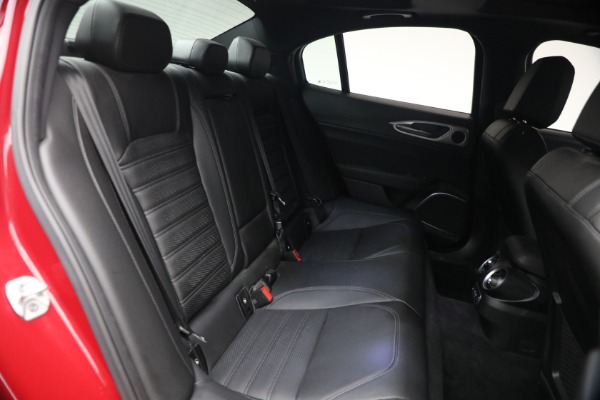 Used 2023 Alfa Romeo Giulia Veloce for sale $33,900 at Pagani of Greenwich in Greenwich CT 06830 19