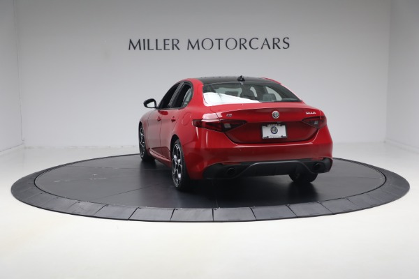 Used 2023 Alfa Romeo Giulia Veloce for sale $33,900 at Pagani of Greenwich in Greenwich CT 06830 5