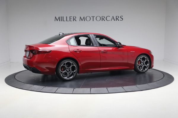 Used 2023 Alfa Romeo Giulia Veloce for sale $33,900 at Pagani of Greenwich in Greenwich CT 06830 8