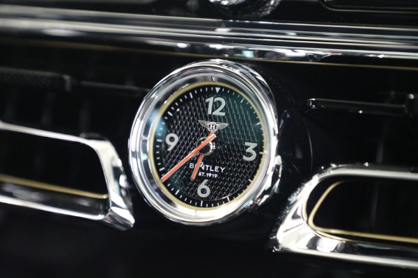 Used 2022 Bentley Flying Spur W12 for sale $195,900 at Pagani of Greenwich in Greenwich CT 06830 25