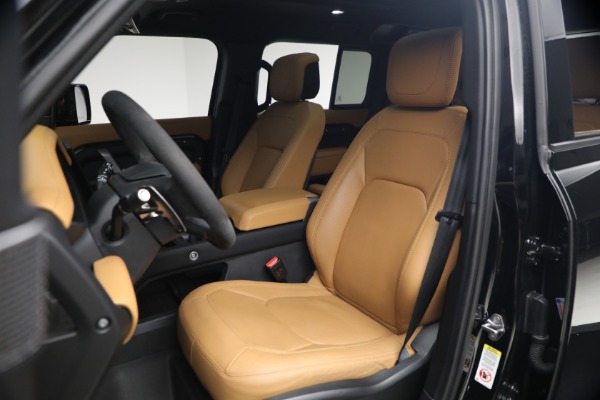 Used 2024 Land Rover Defender 110 V8 P525 for sale $84,900 at Pagani of Greenwich in Greenwich CT 06830 14