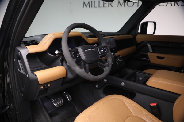 Used 2024 Land Rover Defender 110 V8 P525 for sale $84,900 at Pagani of Greenwich in Greenwich CT 06830 15