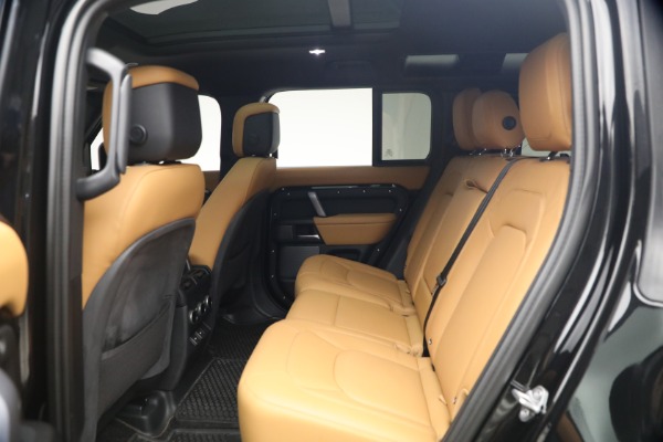 Used 2024 Land Rover Defender 110 V8 P525 for sale $84,900 at Pagani of Greenwich in Greenwich CT 06830 19