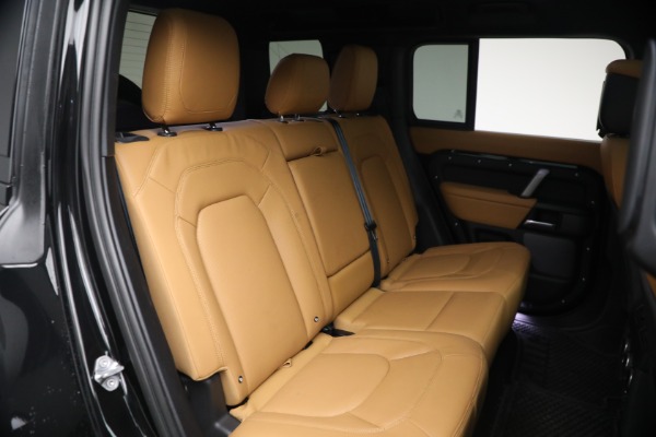 Used 2024 Land Rover Defender 110 V8 P525 for sale $84,900 at Pagani of Greenwich in Greenwich CT 06830 22