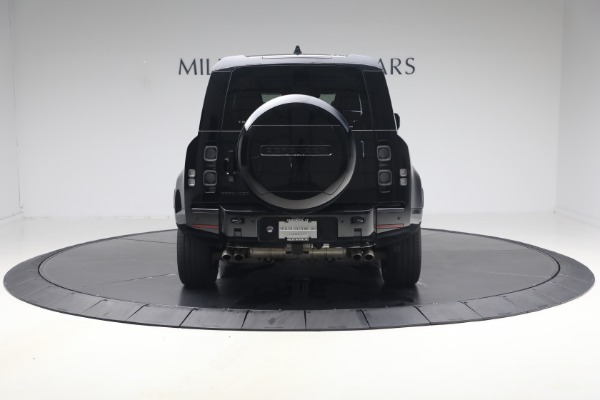 Used 2024 Land Rover Defender 110 V8 P525 for sale $84,900 at Pagani of Greenwich in Greenwich CT 06830 6