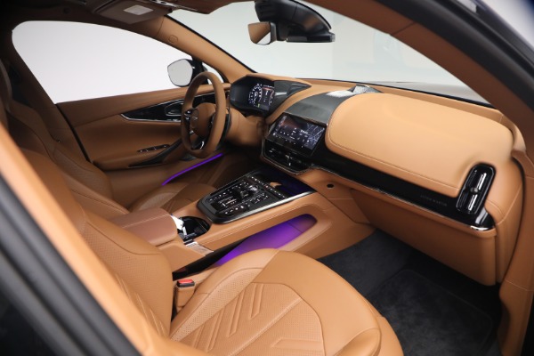 New 2026 Aston Martin DBX S for sale $289,900 at Pagani of Greenwich in Greenwich CT 06830 21