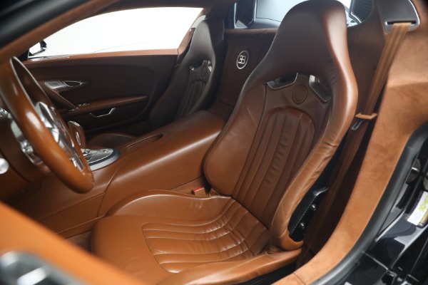 Used 2006 Bugatti Veyron 16.4 for sale Call for price at Pagani of Greenwich in Greenwich CT 06830 14