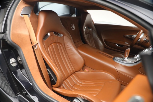 Used 2006 Bugatti Veyron 16.4 for sale Call for price at Pagani of Greenwich in Greenwich CT 06830 17